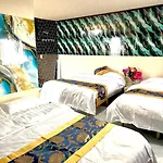 Mito House Up To 28 Pax Free Bus & Breakfast