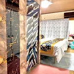 Mito House Up To 28 Pax Free Bus & Breakfast