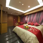Lhotel - Adults Only