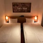 The Wall Hotel