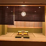 Everyday House 2F 難波南海電車步行2分鐘、榻榻米与洋室的两房一厅