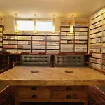 Nerarel Hostel Namba