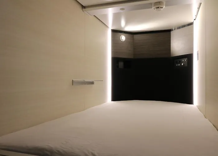 Cabin & Capsule Hotel J-Ship Osaka Namba - Vacation Stay 24728V