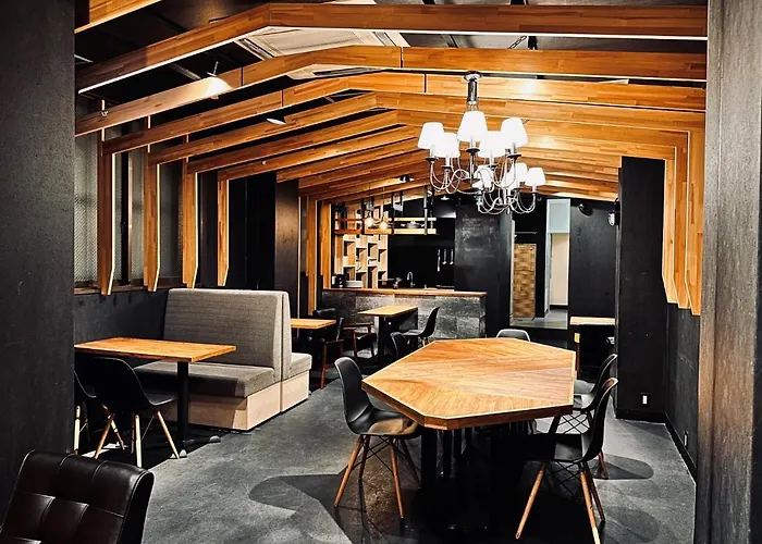 Namba Guesthouse Hive