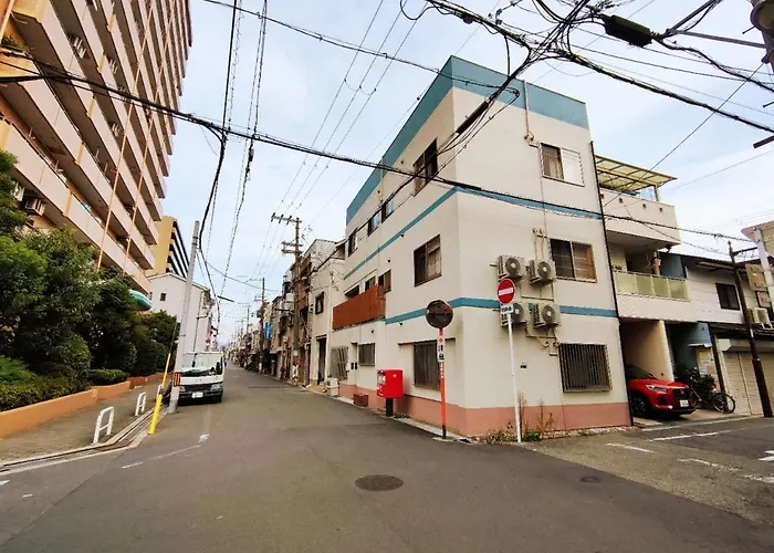 鶴橋駅 新和風3部屋 2階貸切 浴室素敵 天然温泉徒歩4分 クイーンサイズベットあり ゆったり寝れる