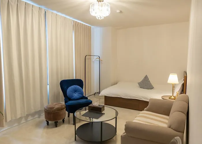 Elena Premium Namba Stay
