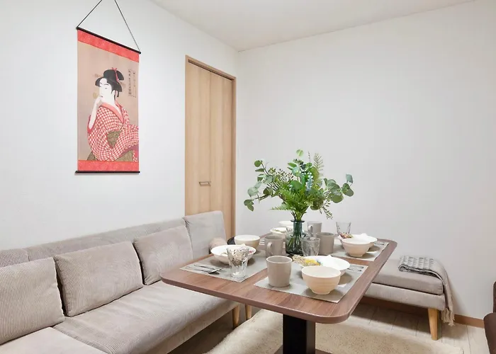 Tsudoi 集 - 5 Bed Rooms, Max 11, 2 Bath Rooms, 1Hr To Kix, 30Min To Namba, 2-Bldg Connected Private Rental House