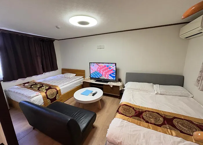 Hostel Sunflower 302