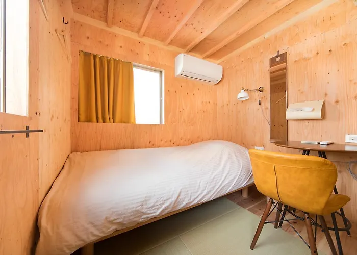 Private + Guest House Tsure