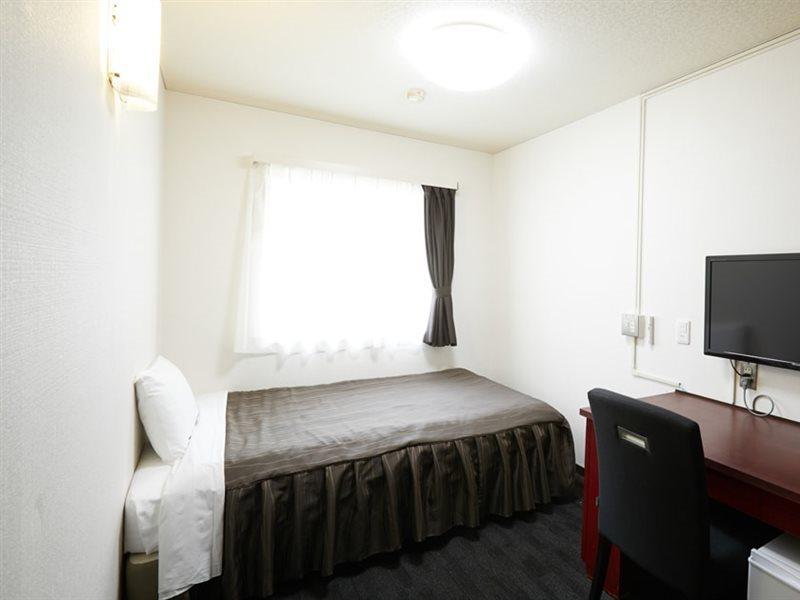 Osaka Corona Hotel 3*
