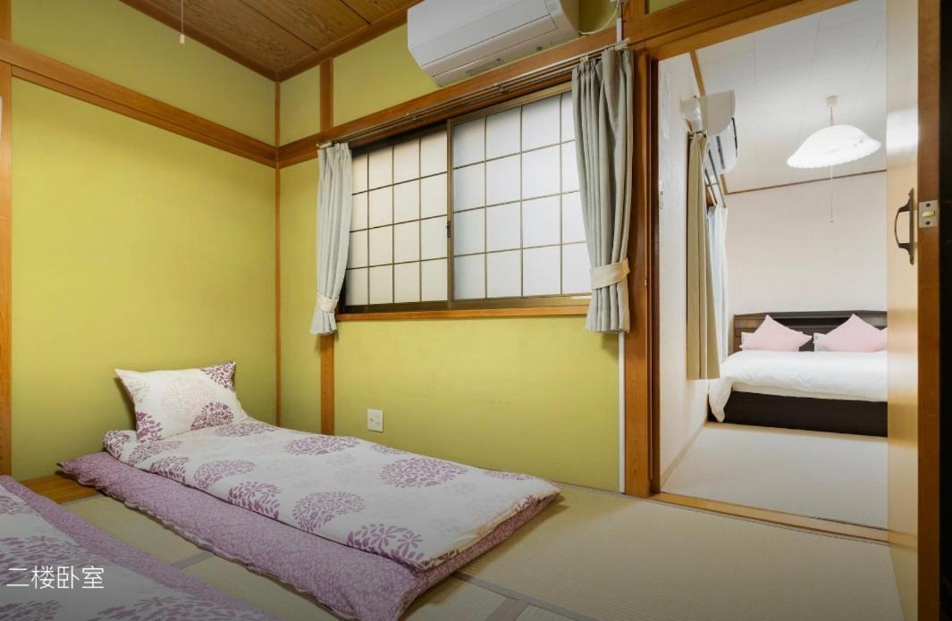 10mins Train To Namba, 4 Mins Walk To Stn, 2 Floors Japanese Style , 2-8 People Osaka