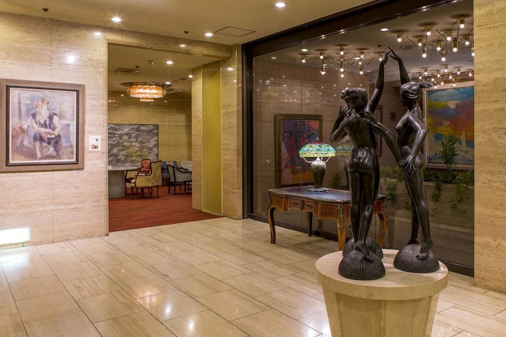 New Hotel