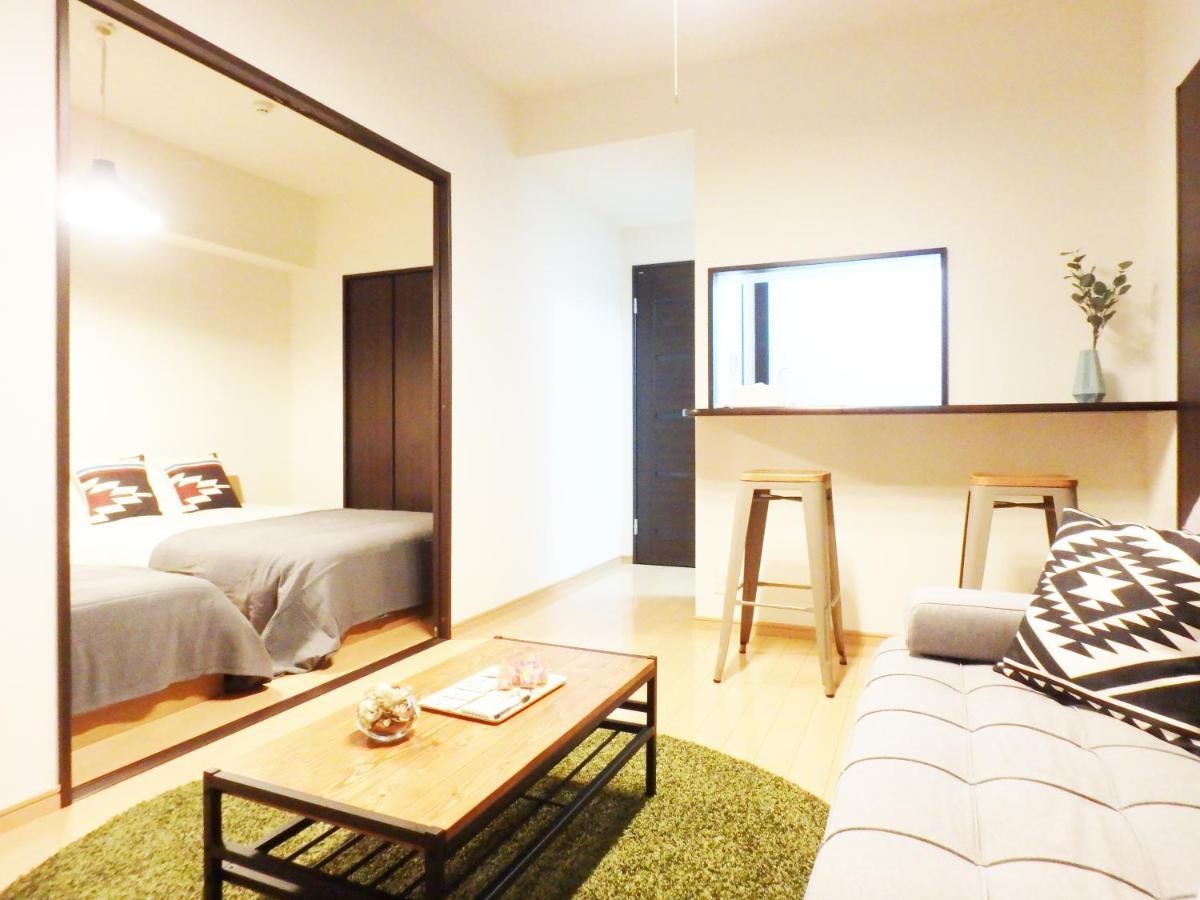 Apartment おおきに黒門市場ビル Ookini Kuromon Ichiba Building *