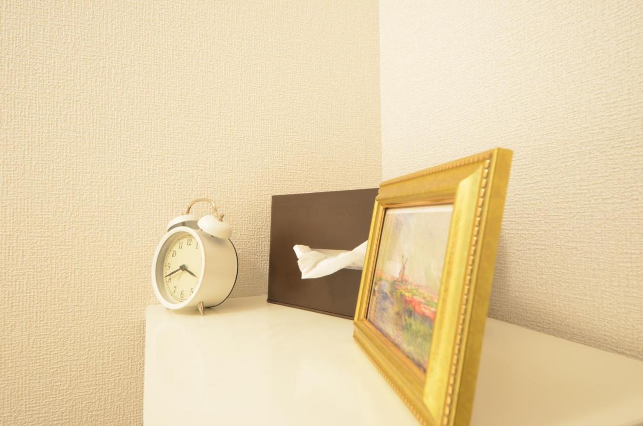 River Side Namba 201 Apartment