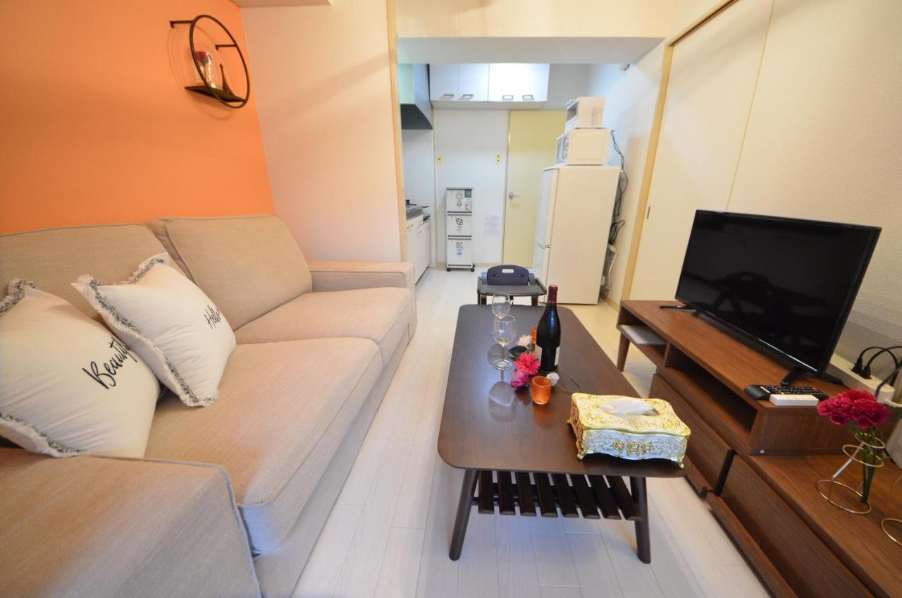 River Side Namba 401 Apartment *