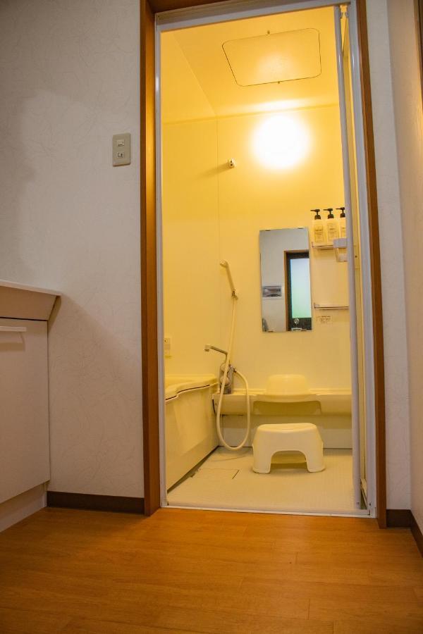96 Sqmeter, 2 Bedrooms & 2 Bathrooms , 4 Min To Subway, Barrierfree! Fukujutei Im101 Apartment *