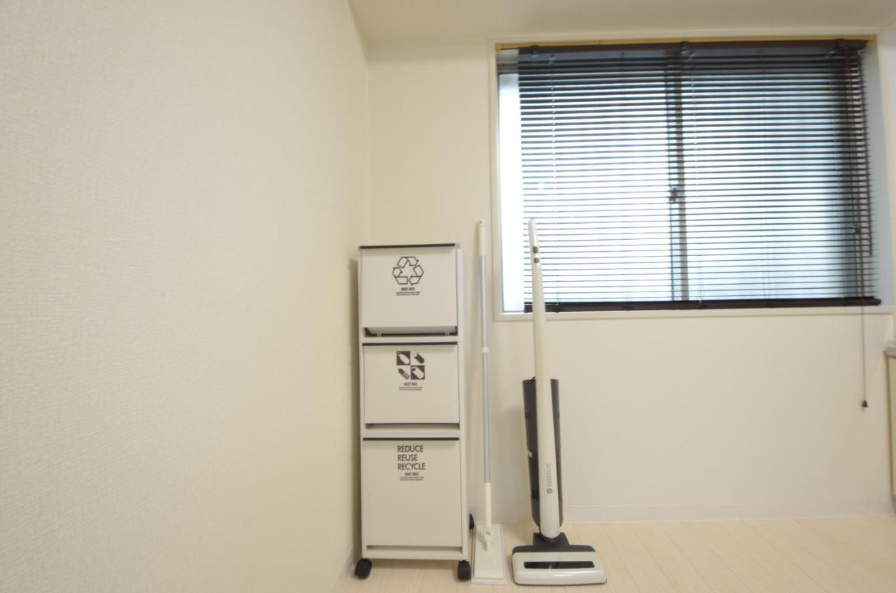 River Side Namba 501 Apartment *