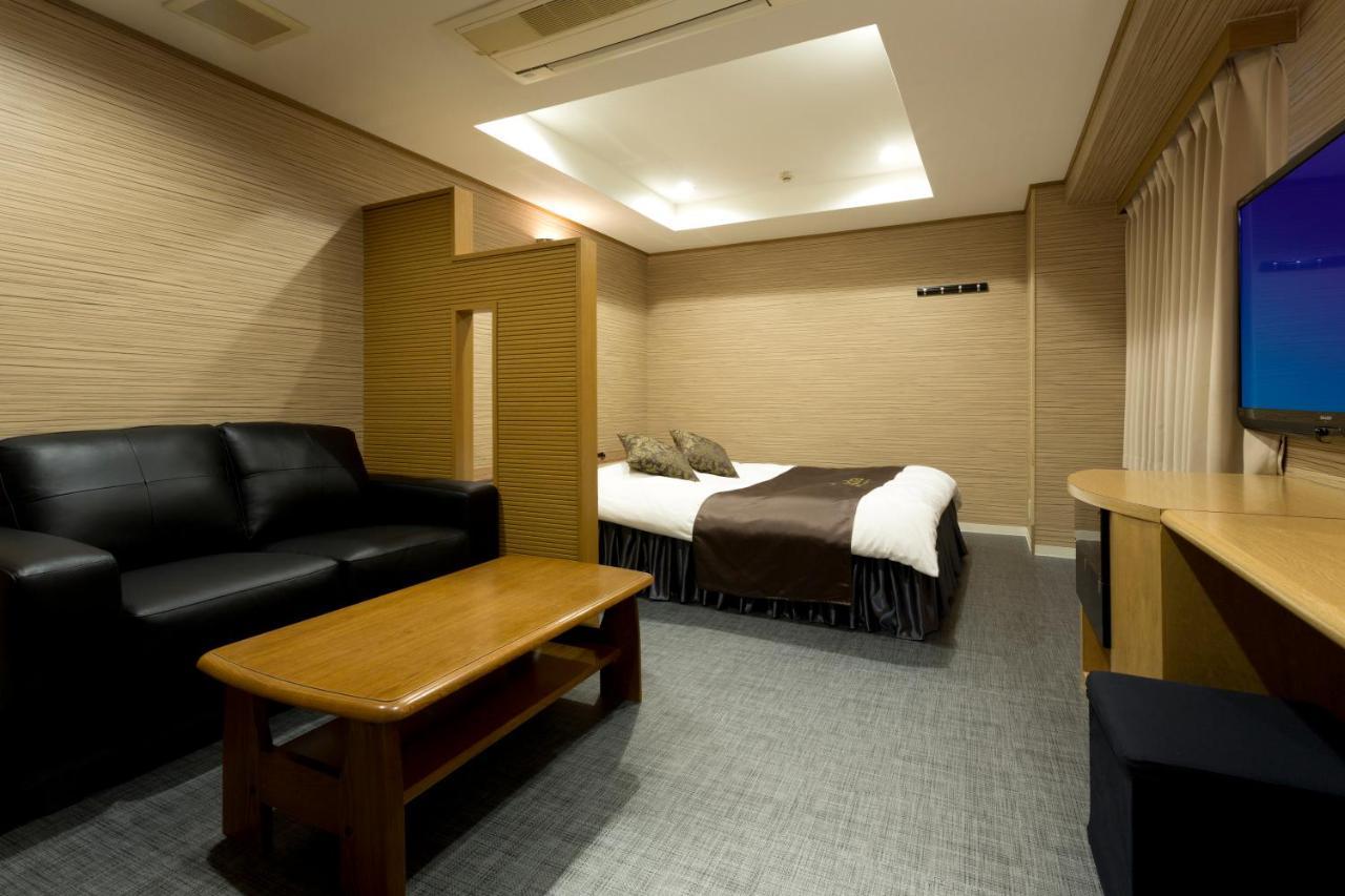 Xenia Umeda (adults Only) Love hotel