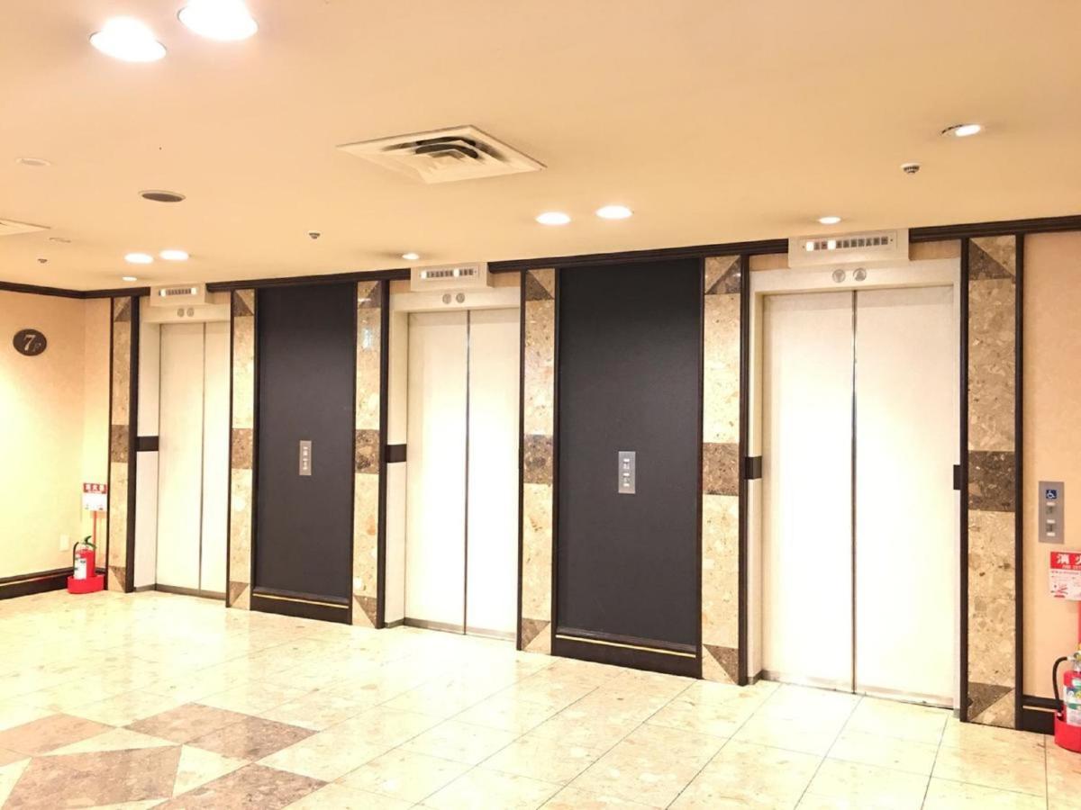 - / Vacation 74214 Hotel *