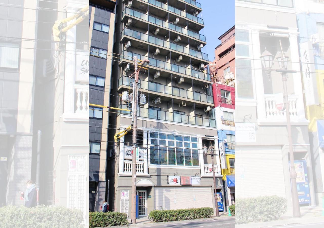 Aaron West Apartment Osaka