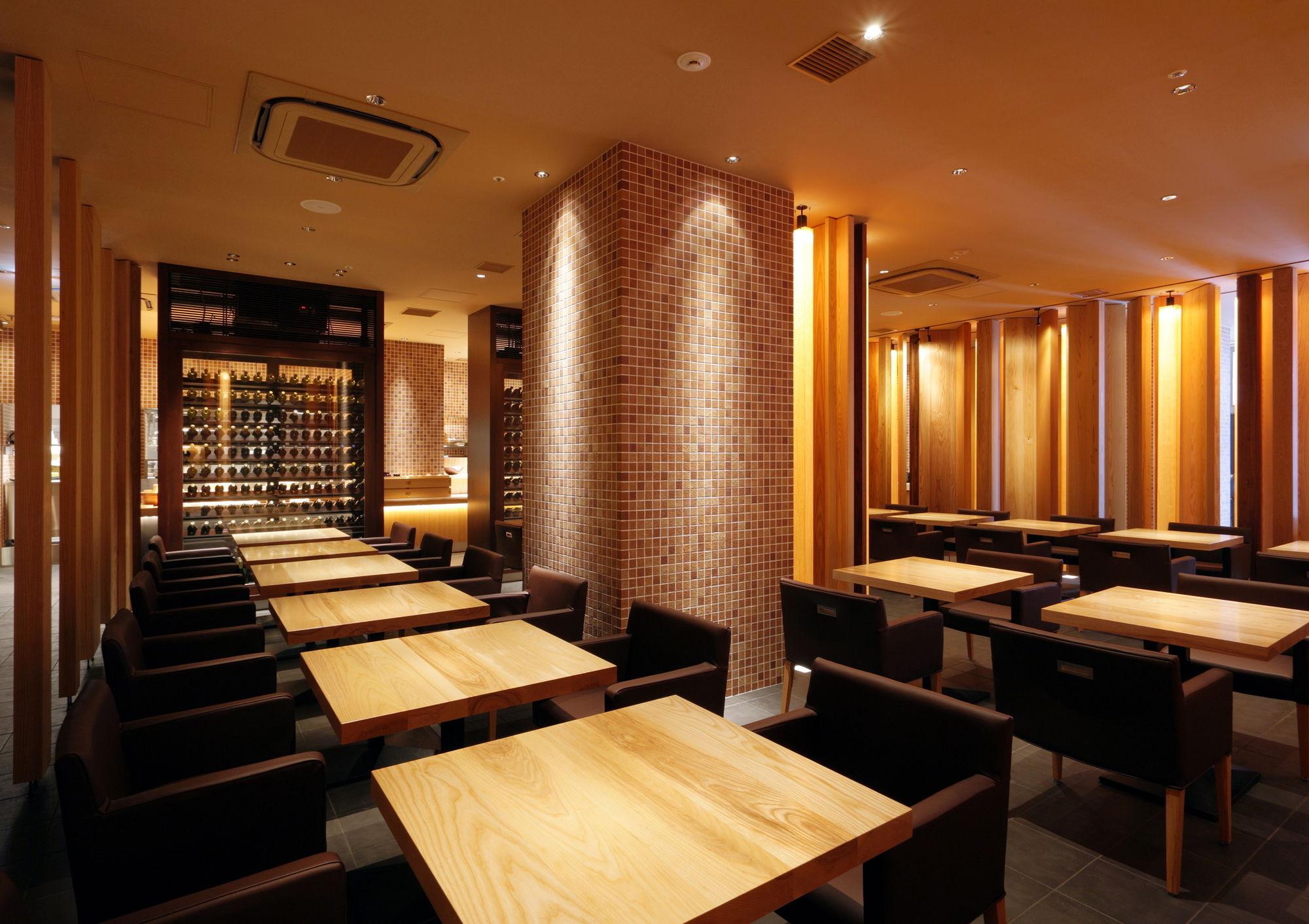 Unizo Yodoyabashi Hotel 3*