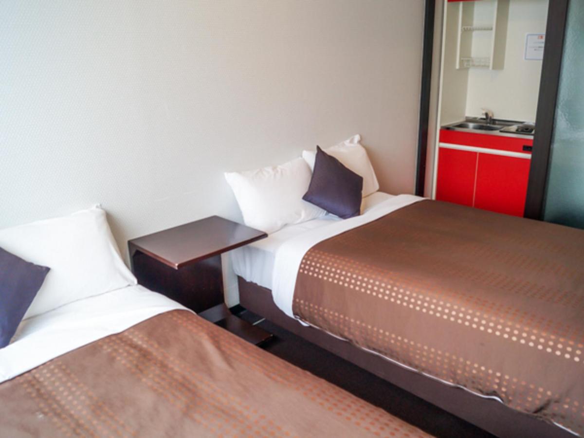 Livemax Budget Umeda Hotel