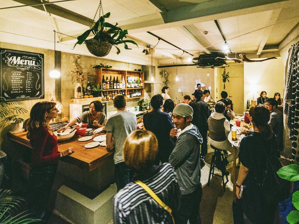 Hippo And Cafe Bar