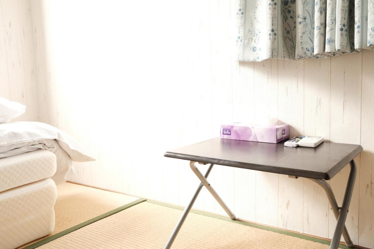 Mikado Hostel *