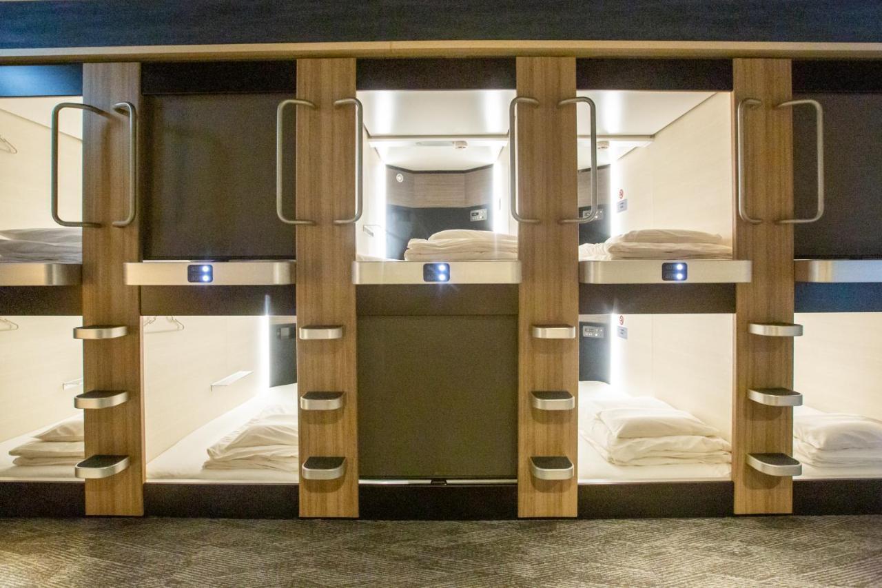 & Capsule J-ship Namba Hotel cápsula 3*
