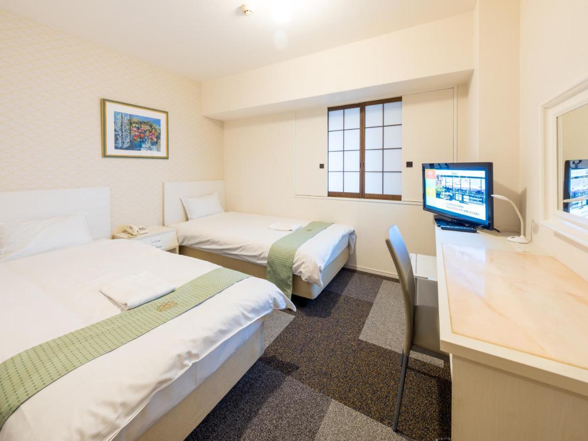 Hotel New 4*