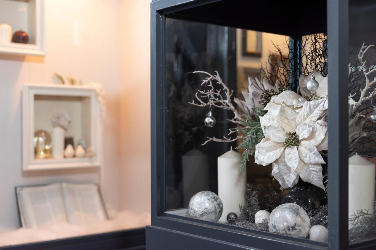 Nihonbashi Little Chapel Christmas (adults Only) Love hotel Osaka