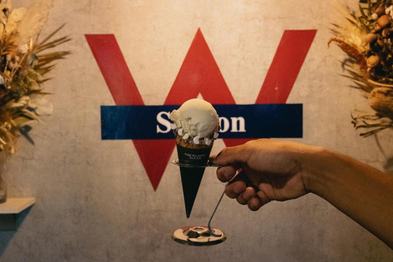 W Station - Vacation 46548v