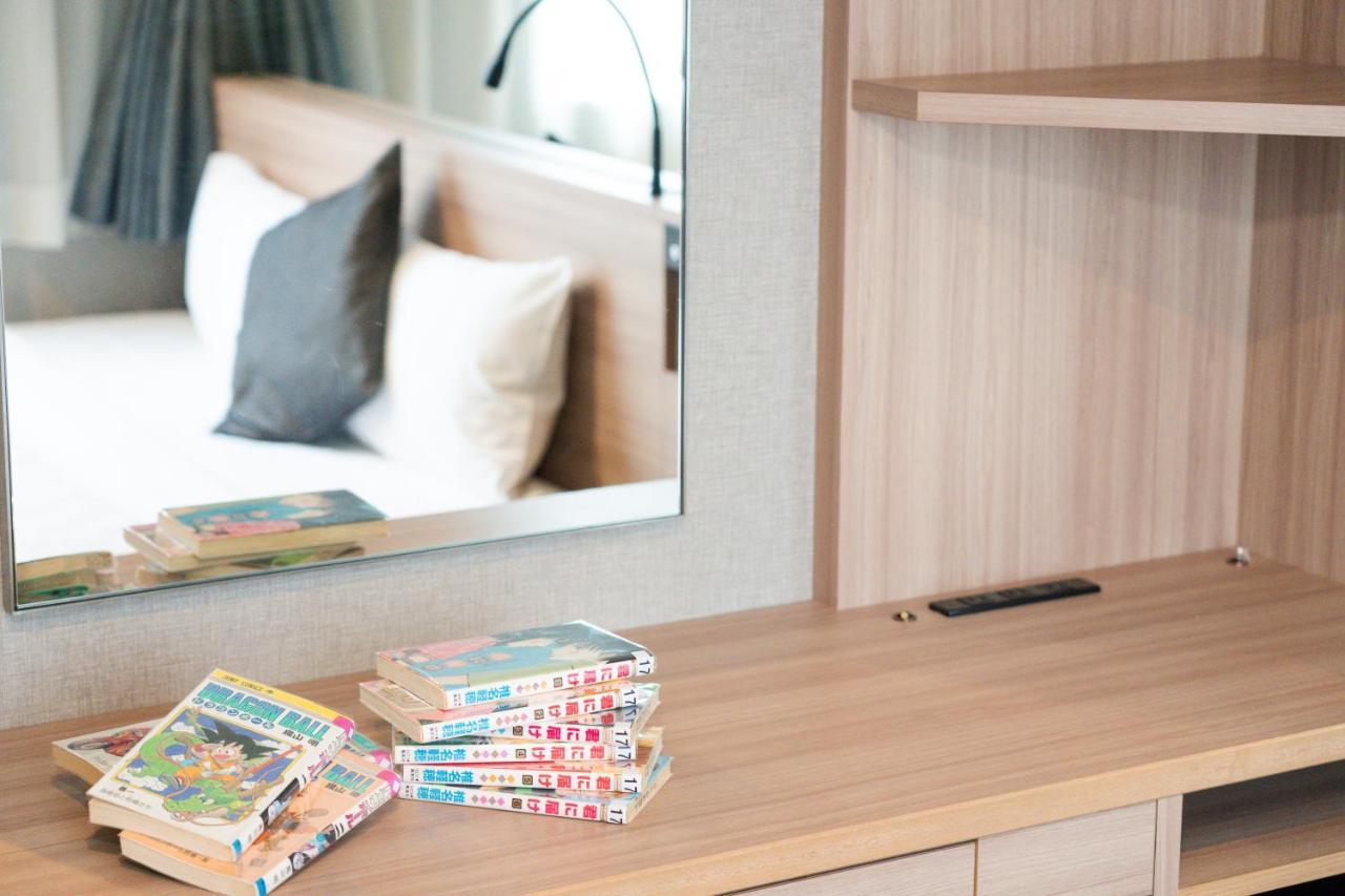 Quintessa Shinsaibashi Comic & Books Hotel 3*