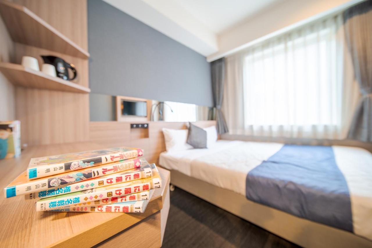 Quintessa Shinsaibashi Comic & Books Hotel Osaka
