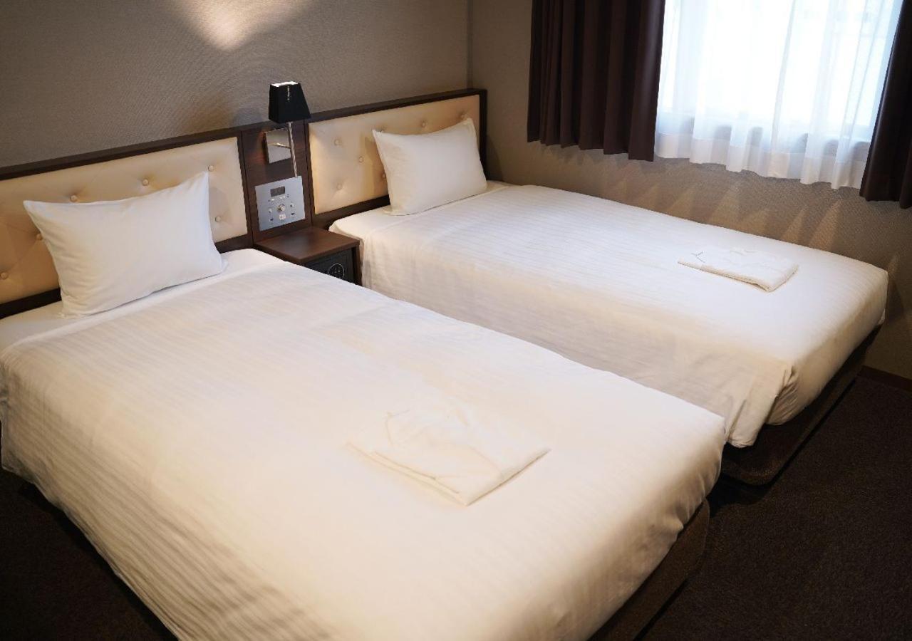 Welina Premier Shinsaibashi Hotel 3*