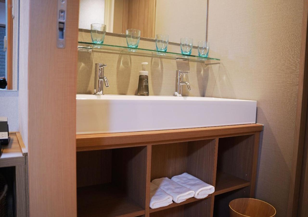 Welina Premier Shinsaibashi 3*