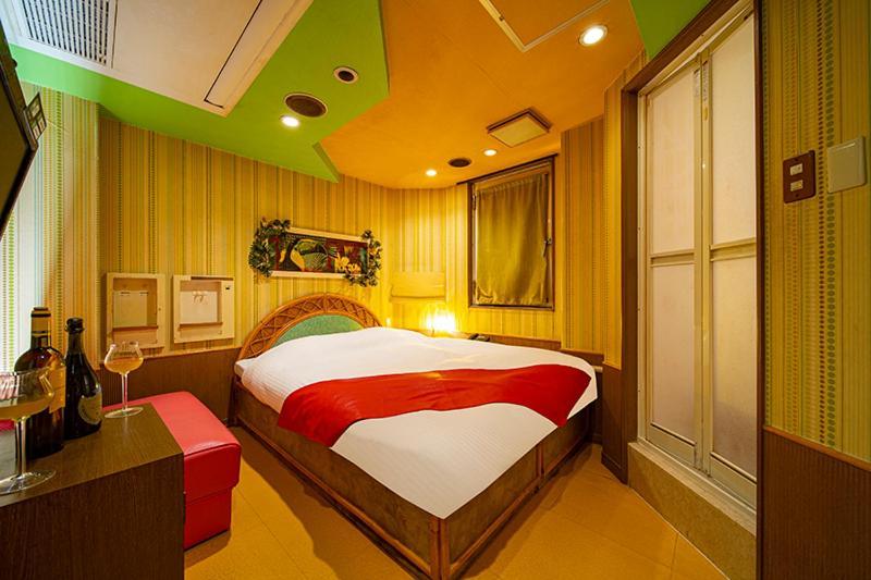 Love hotel Namba Little Chapel (adults Only)