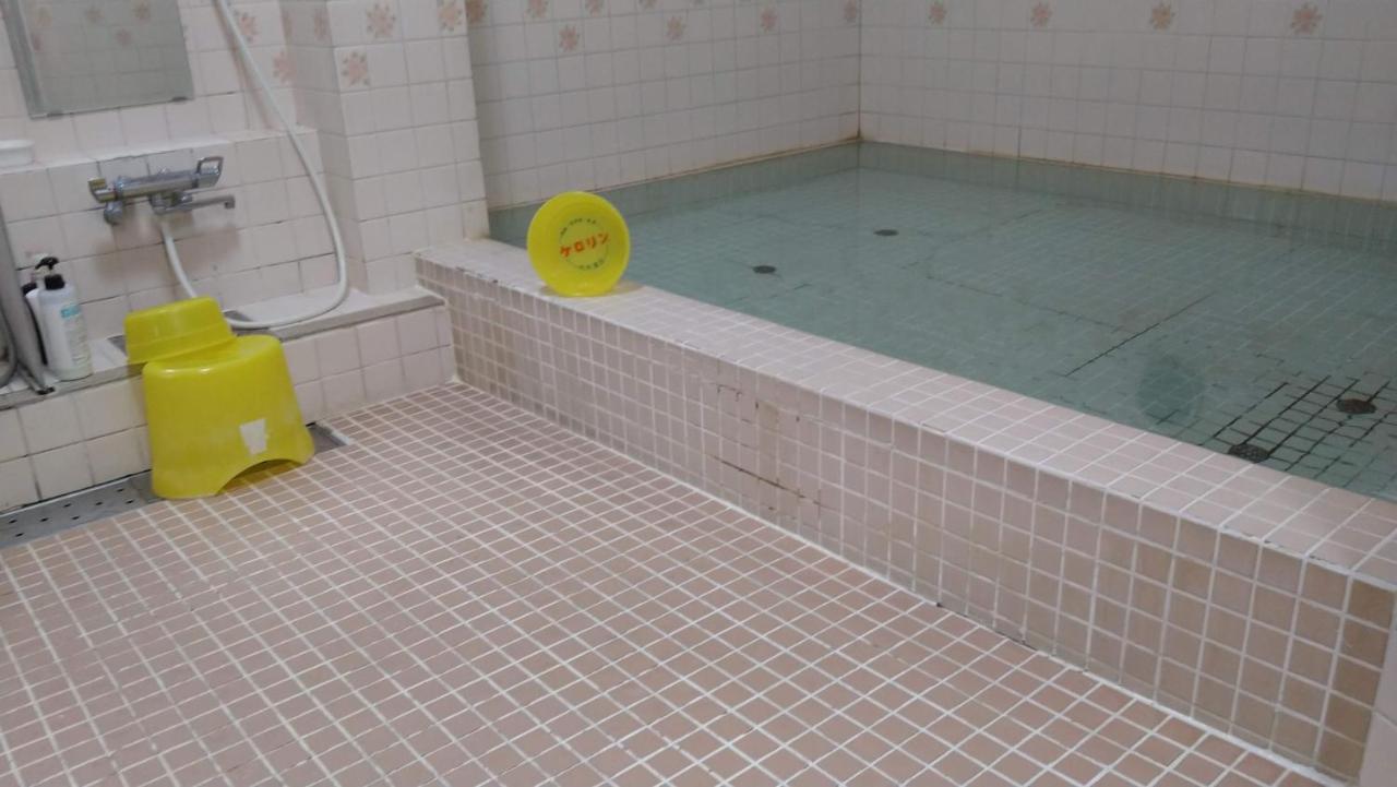 Mikado Hostel *