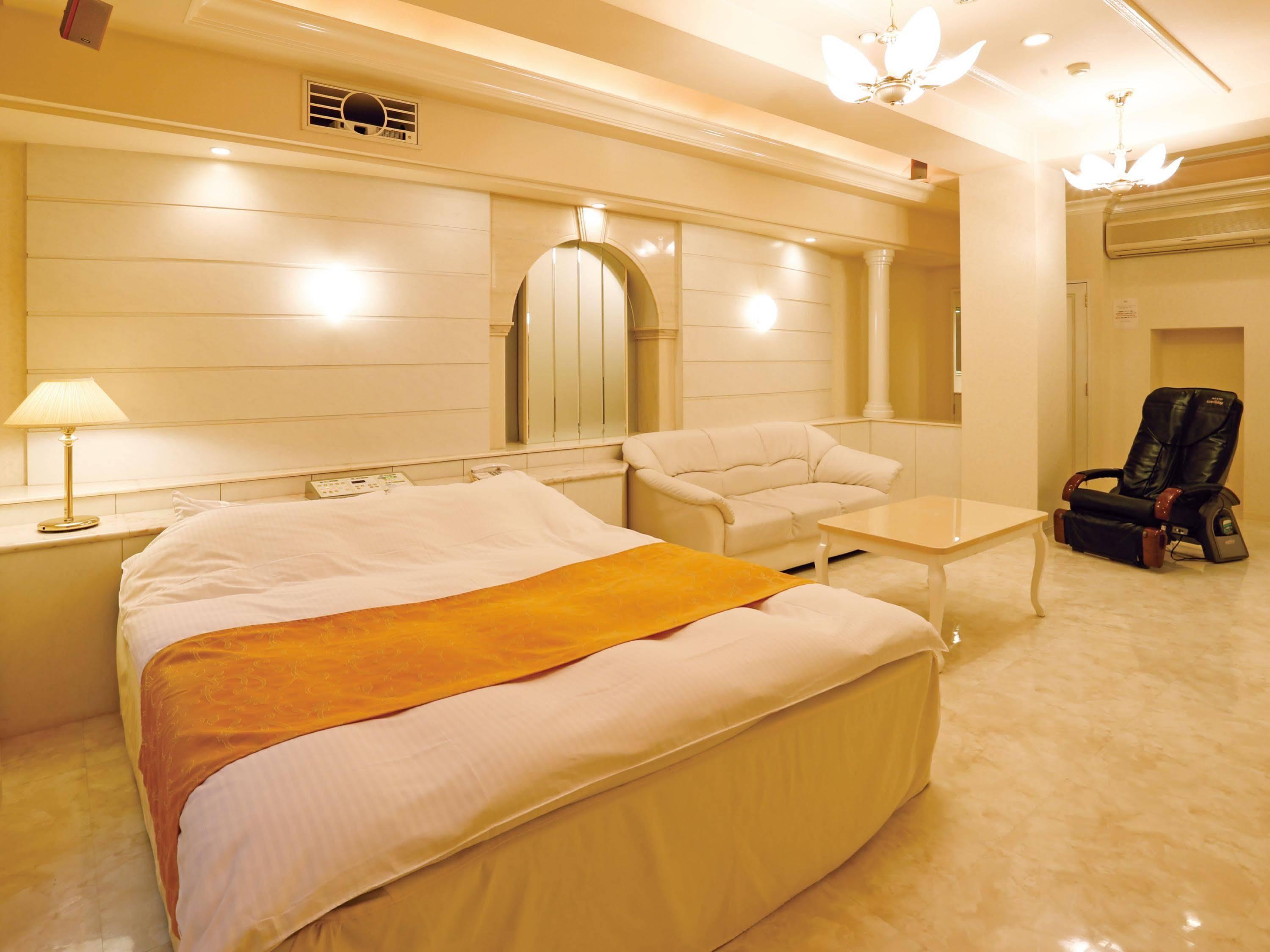 Fine Garden Juso (adults Only) Hotel 3*