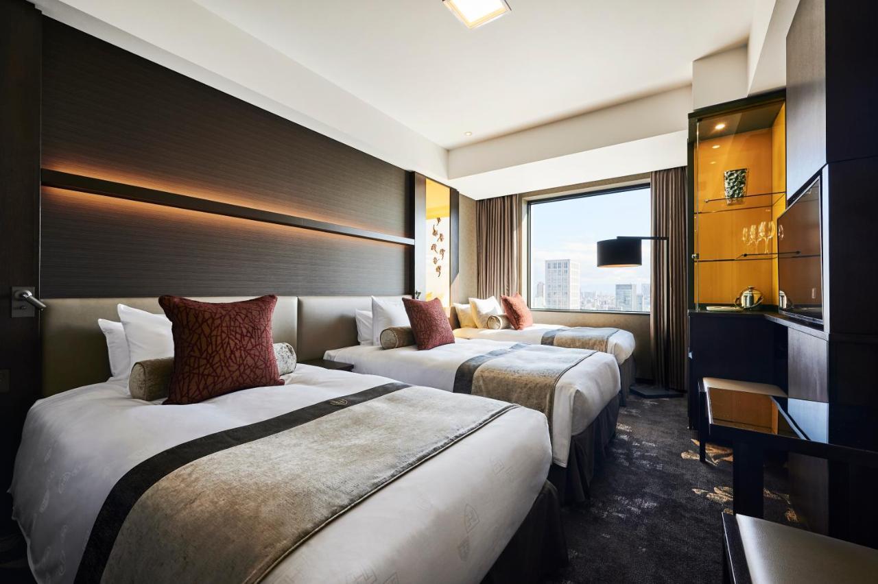 The Royal Park Iconic Midosuji Hotel
