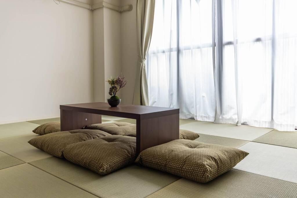 Mido Elphan Building 8 * Osaka