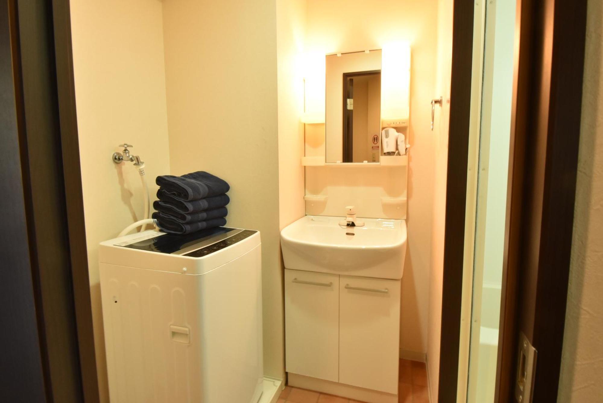 Enzo Shin-osaka C Apartment