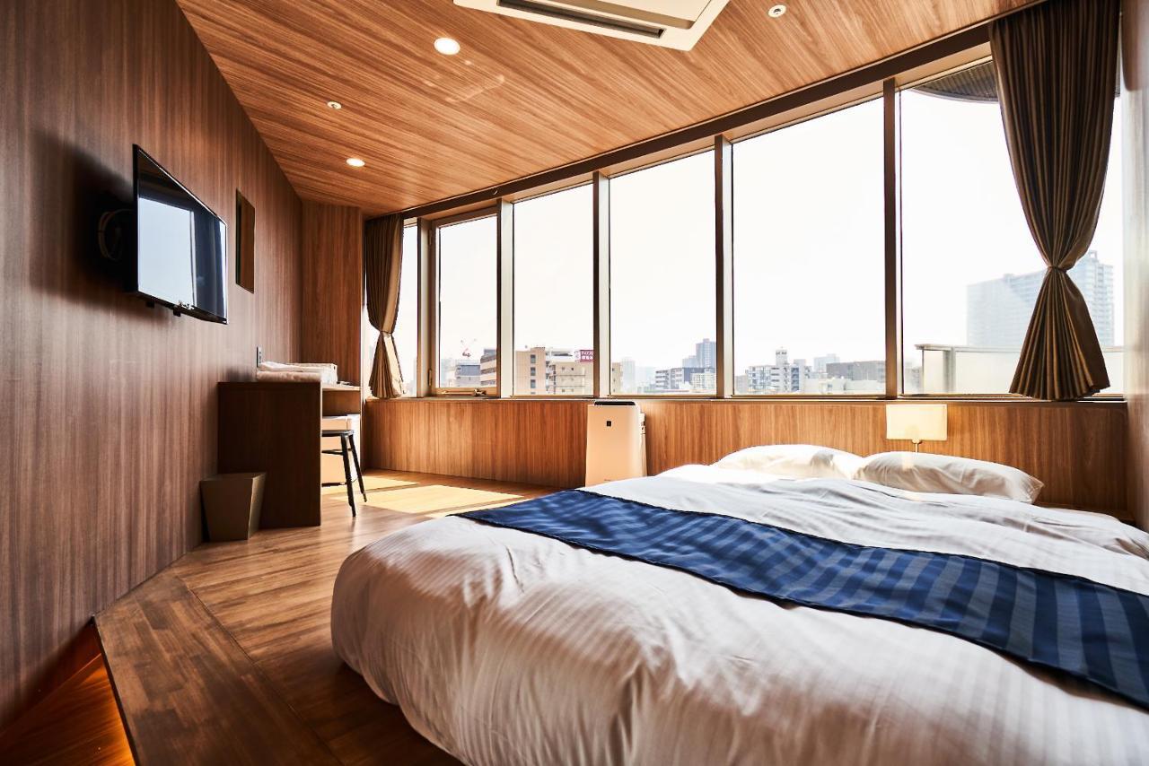 Hostel &and Hommachi East