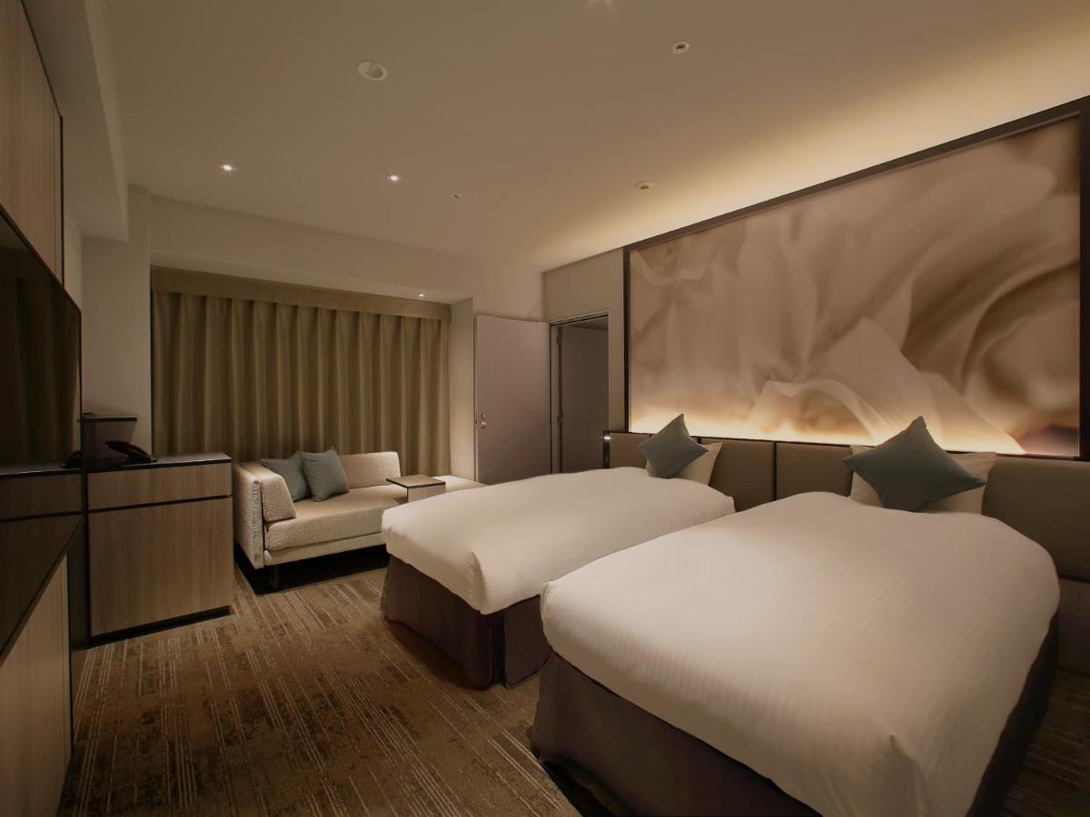 Oriental Universal 4*