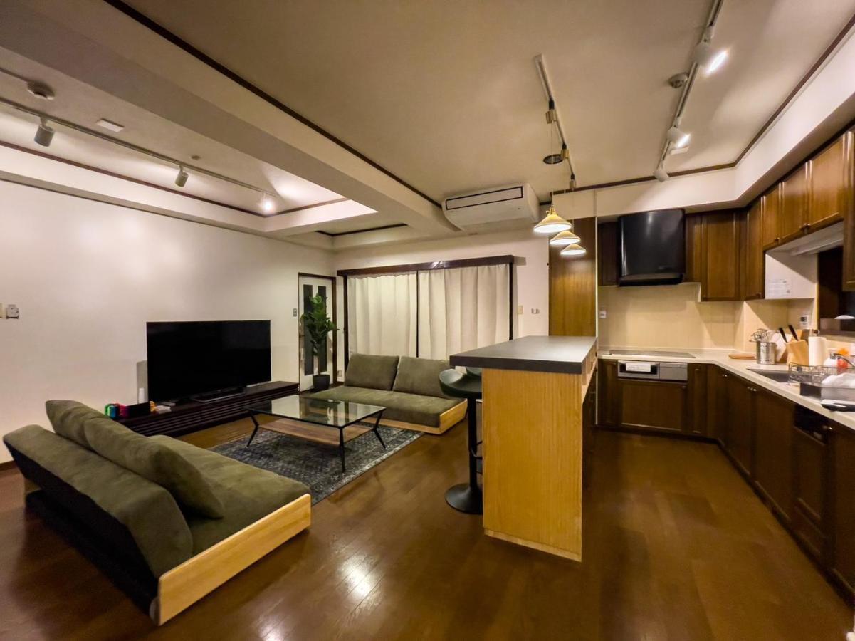 Apartment Tasonegrandstayosaka なんば西ベルヴィラージュ桜川501 Osaka