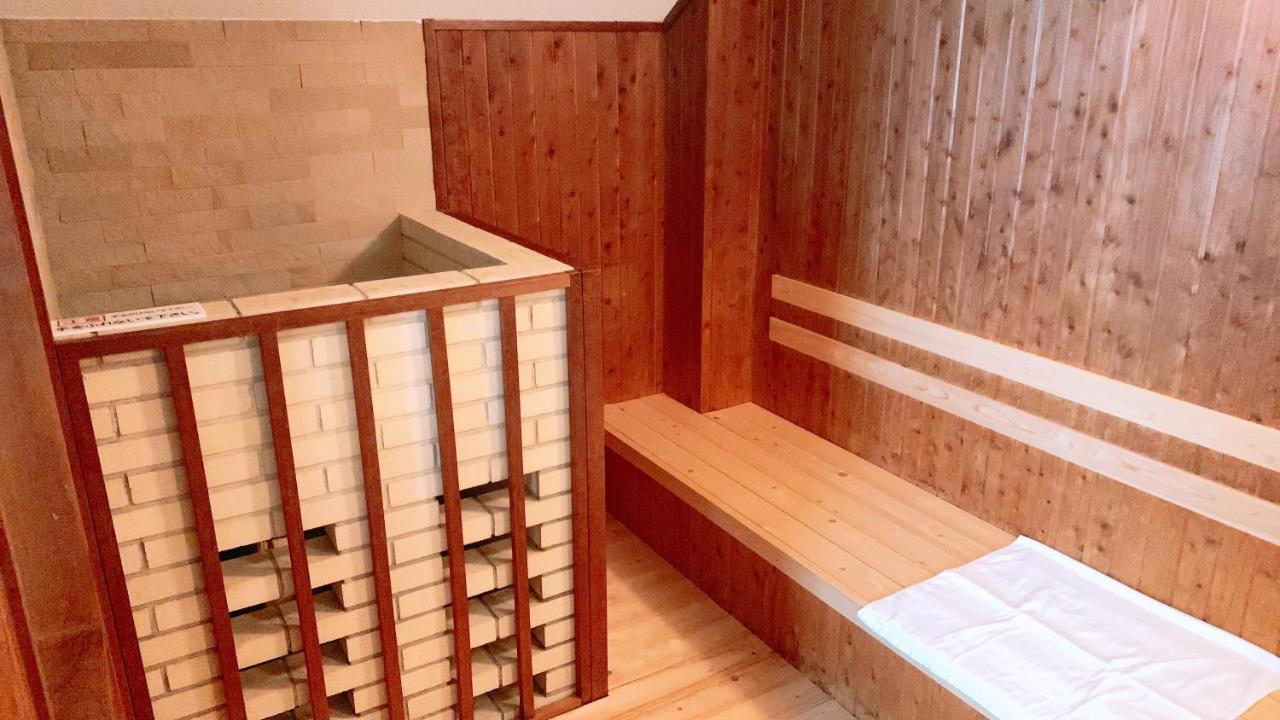 Capsule hotel First Midosuji Namba