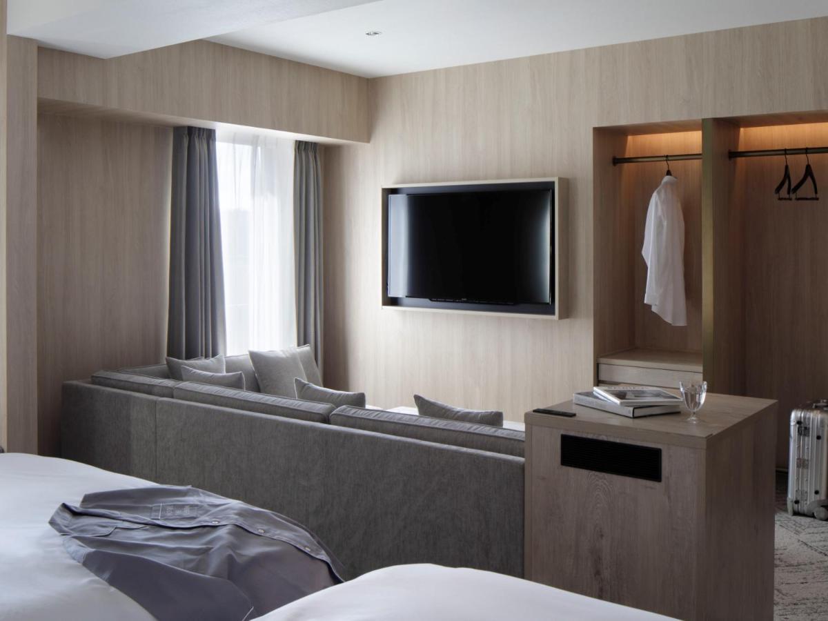 The Leben 4*
