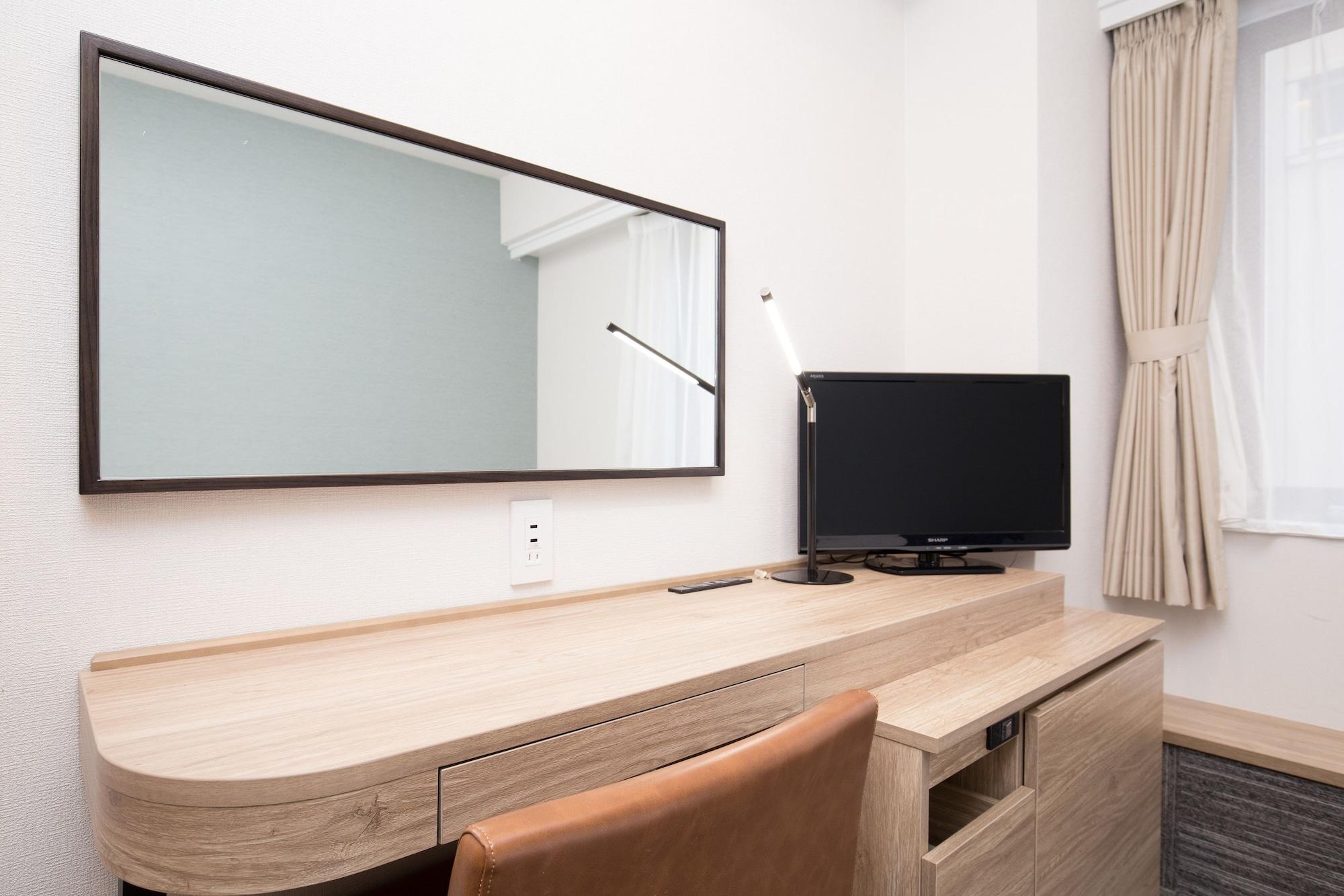 Hotel Nest Shinsaibashi 3*