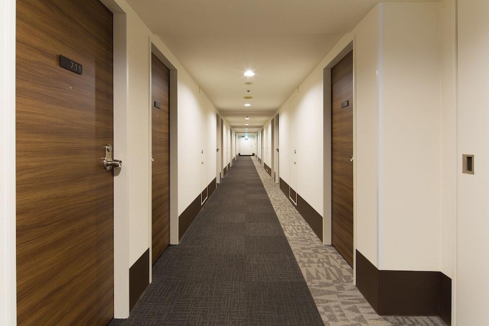 Nest Shinsaibashi 3* Osaka