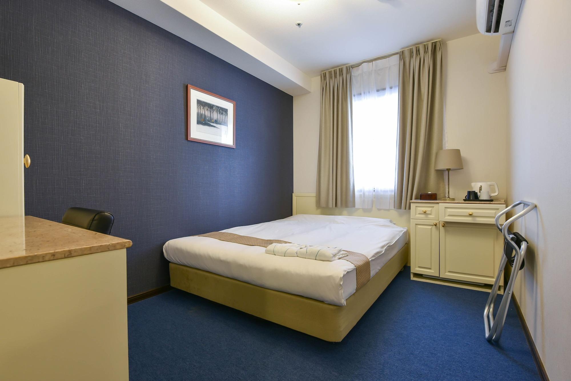New Shinsaibashi Hotel